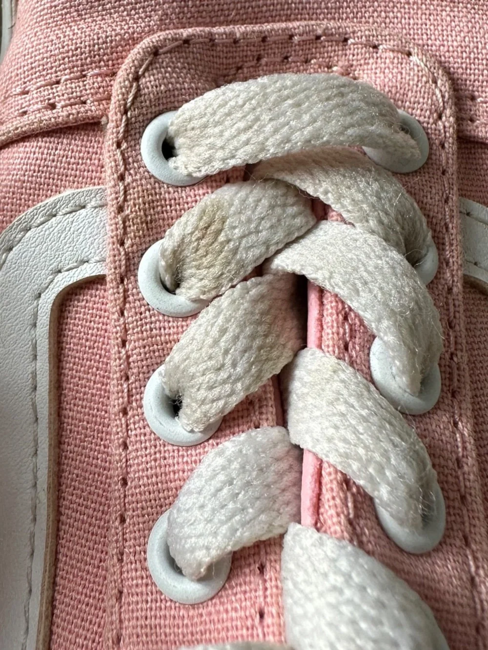 Vans Old Skool Shoes Sneakers Girls Sz 12 Pink Lo Top